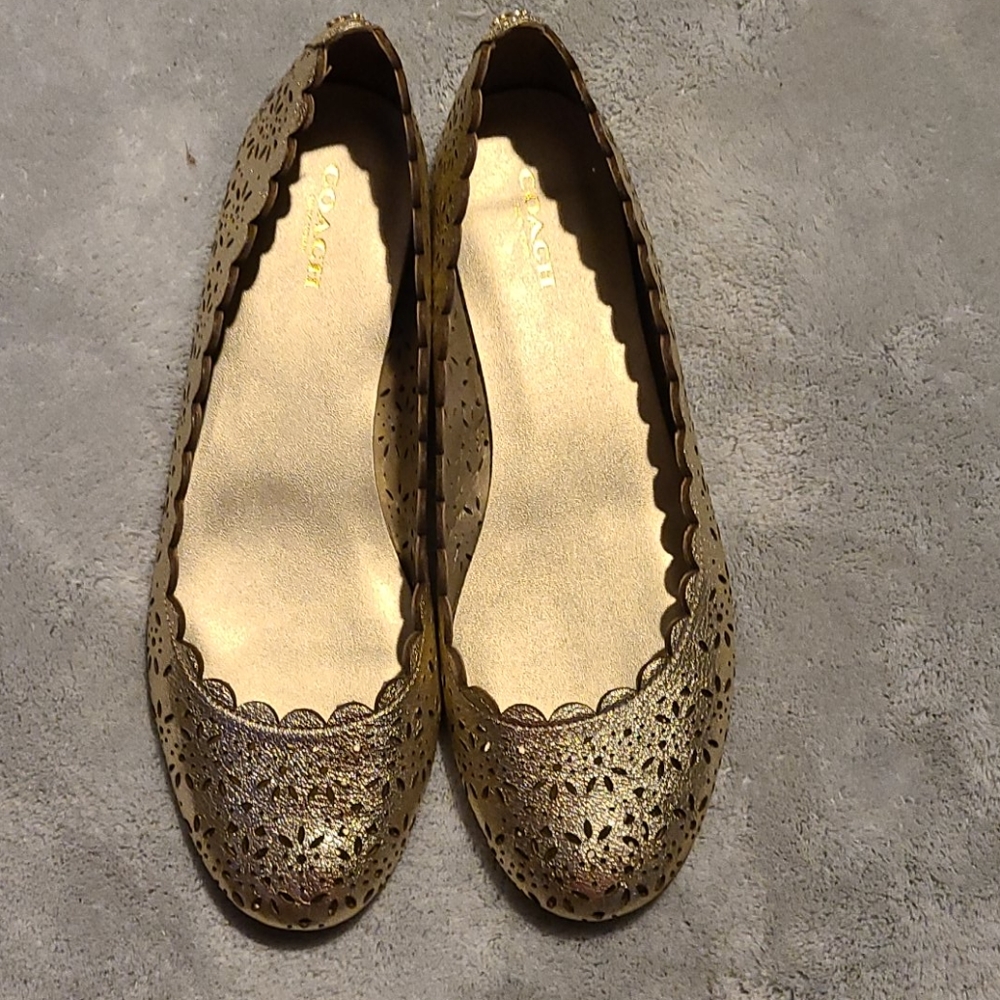 Coach in like new condition flats.